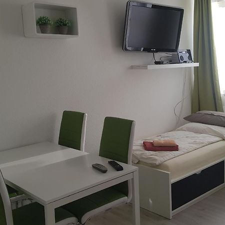 Sonniges Modernes Appartement Hoehenberg Keulen Buitenkant foto