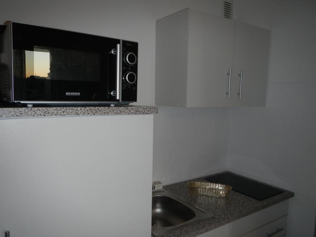 Sonniges Modernes Appartement Hoehenberg Keulen Buitenkant foto