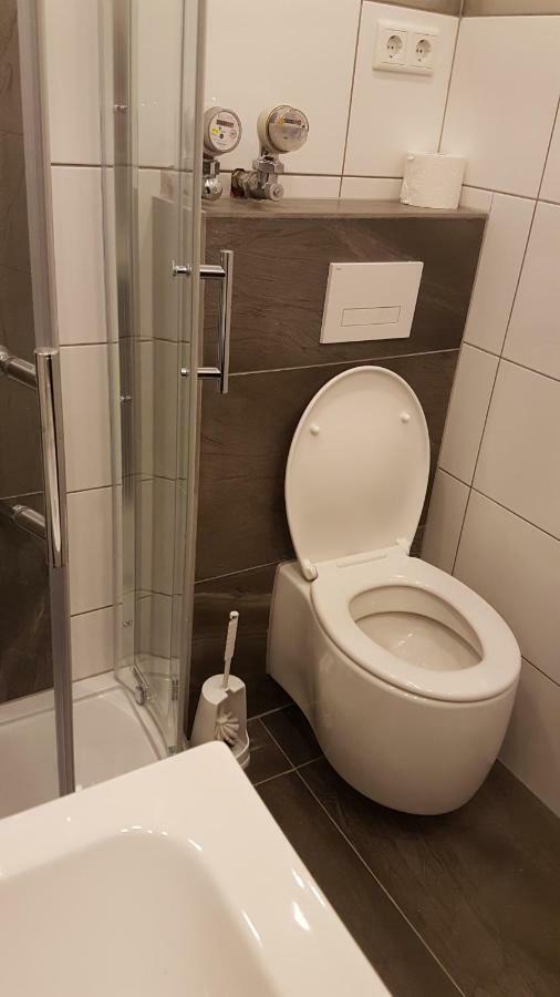 Sonniges Modernes Appartement Hoehenberg Keulen Buitenkant foto