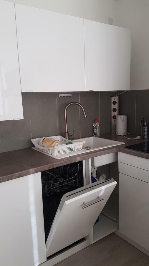 Sonniges Modernes Appartement Hoehenberg Keulen Buitenkant foto